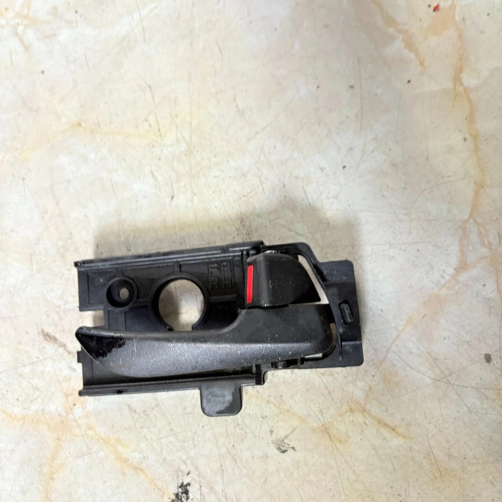 Hyundai i10 2013-2019 Driver Front Inside Door Handle RH 82620-B4000