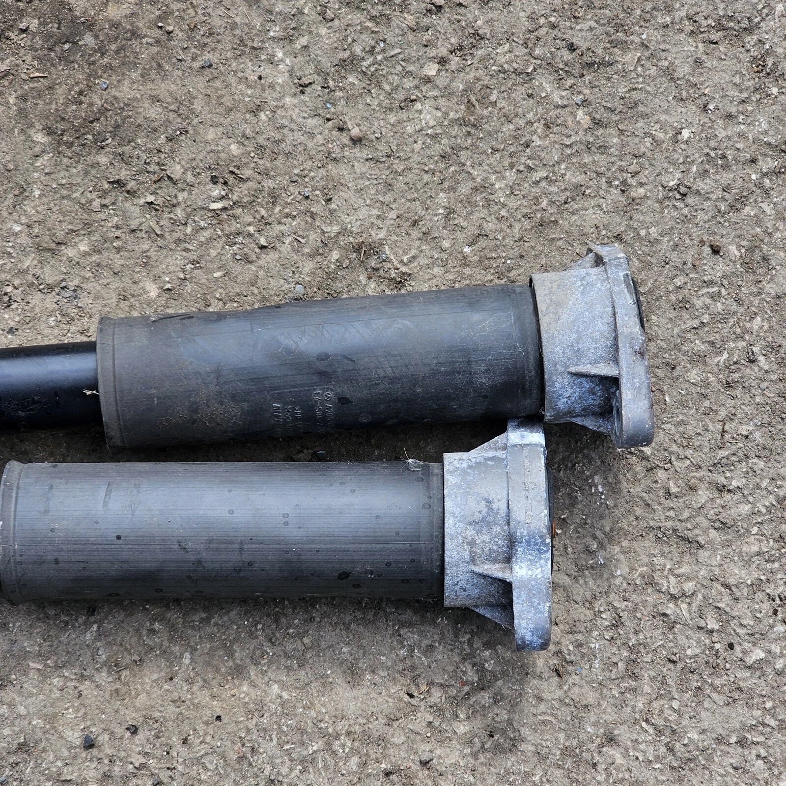Mercedes-Benz C-Class W205 Rear Shock Absorbers / Dampers Pair (2) A2053208730