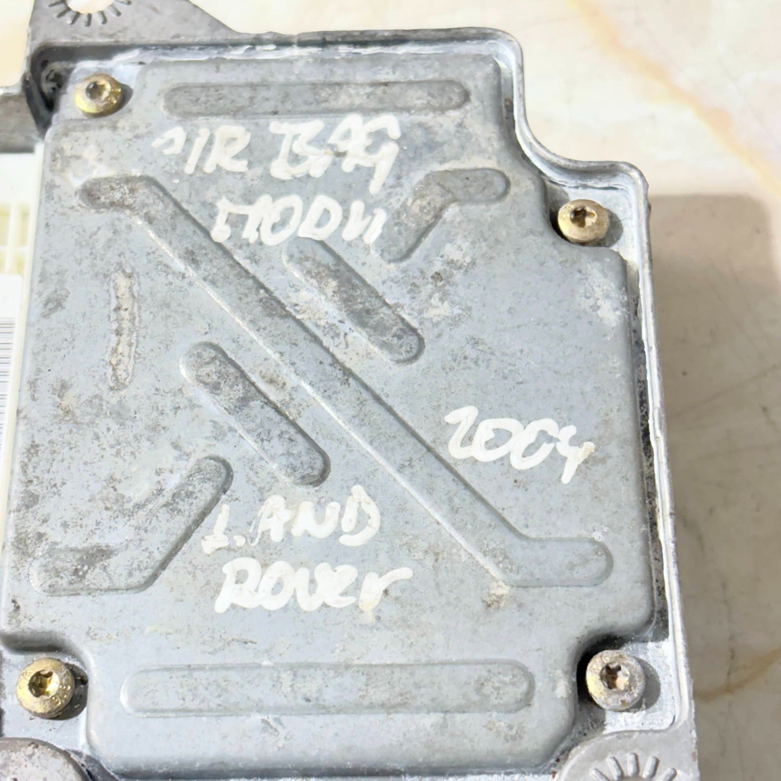 Land Rover Range Rover L322 2003-2005 Airbag ECU SRS Module YWC000710 0285001401