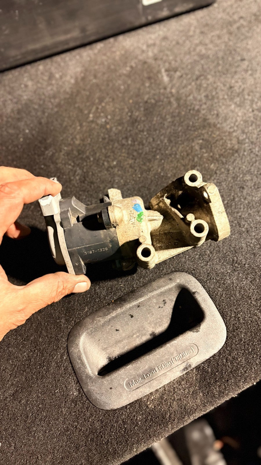 LR Discovery 3 04-09 Range Rover Sport 05-09 2.7 TDV6 LH EGR Valve LR018323