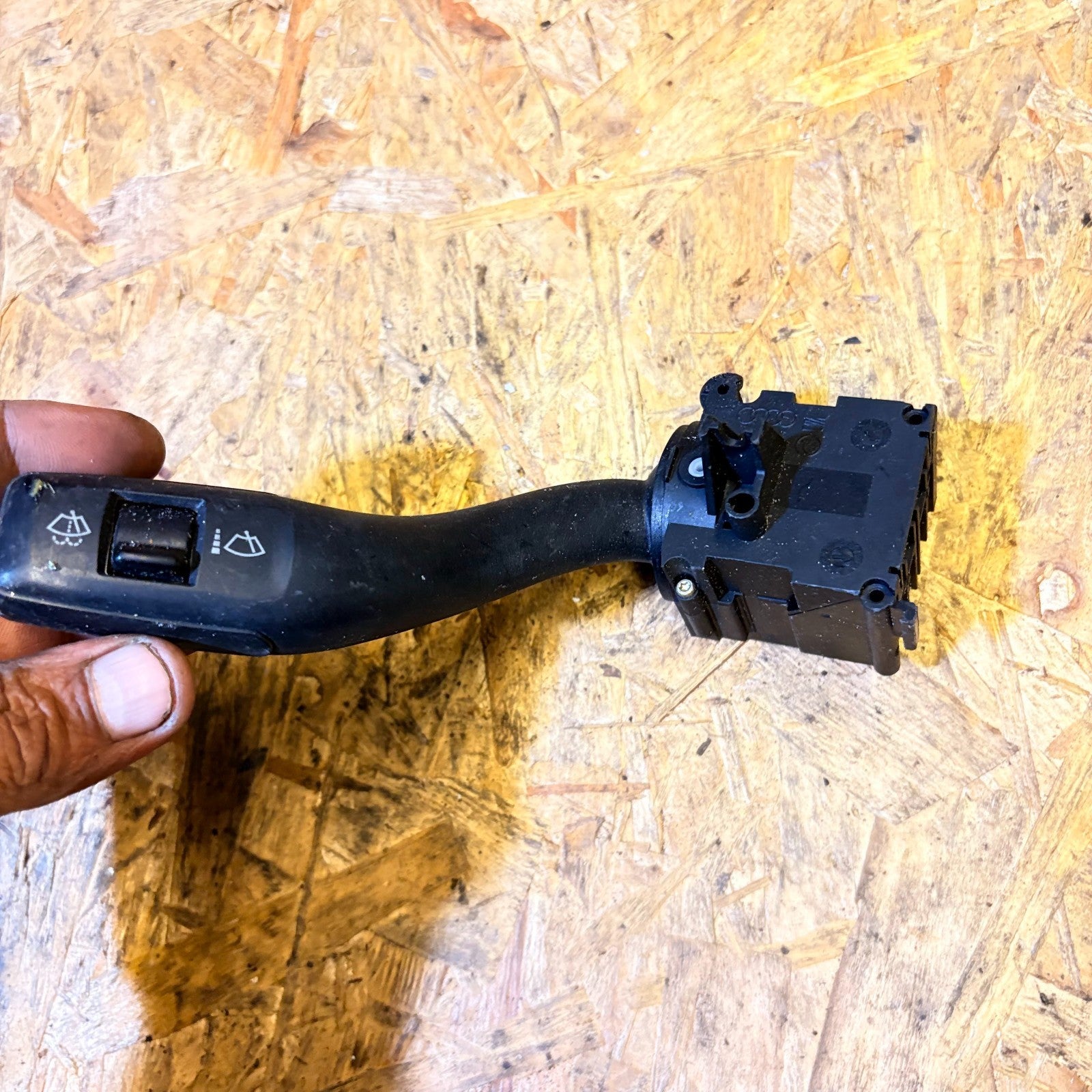 Audi A4/S4 B6 2001-2005 Cabrio 2003-2006 Wiper Stalk 8E0953503 8E0 953 503