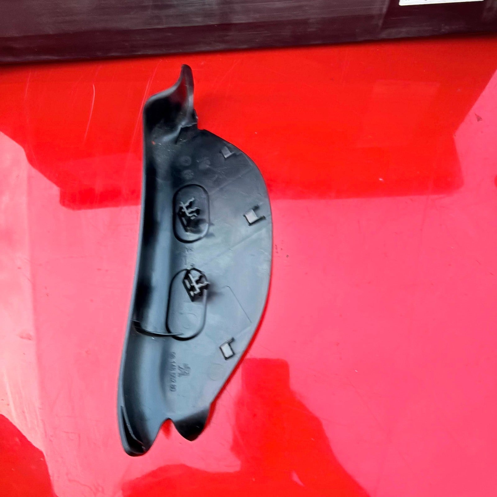 Peugeot 2008 Mk1 2013-2019 Left Inner Tailgate Tail Light Cover 9814855280