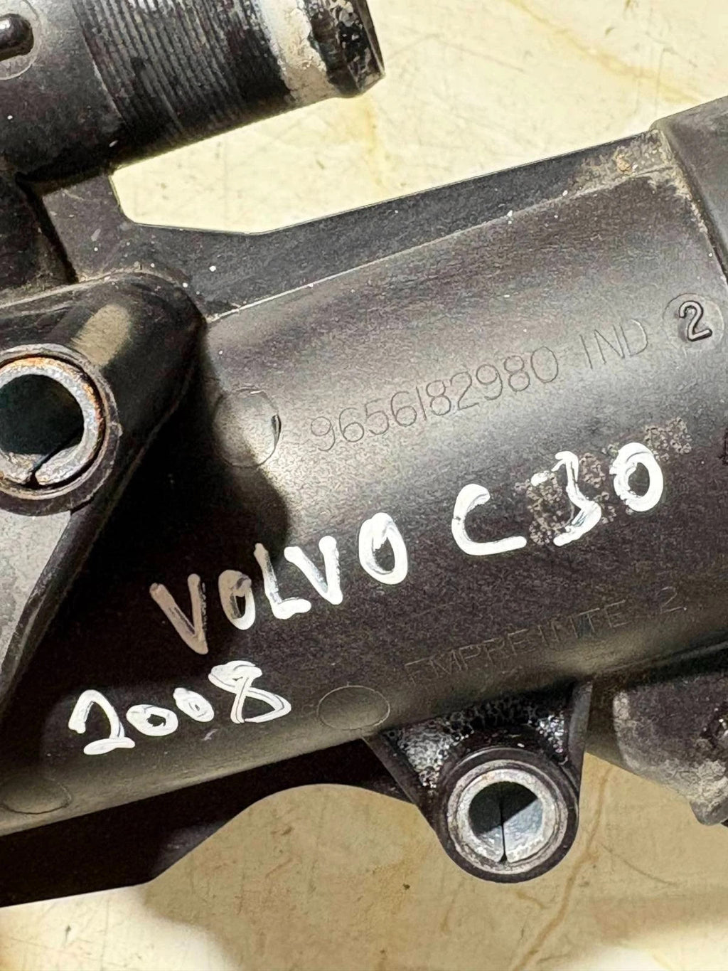 2006-2013 VOLVO C30 WATER COOLANT THERMOSTAT HOUSING