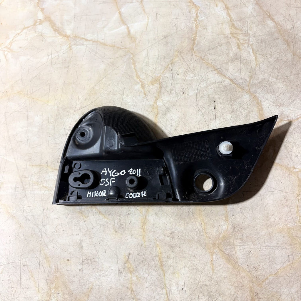 Toyota Aygo MK1 05-14 Drivers Front Right Interior Wing Mirror Trim 67491-0H010