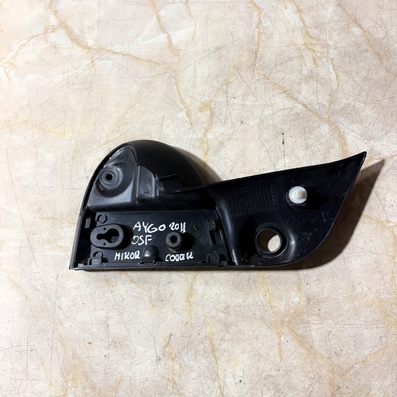 Toyota Aygo MK1 05-14 Drivers Front Right Interior Wing Mirror Trim 67491-0H010