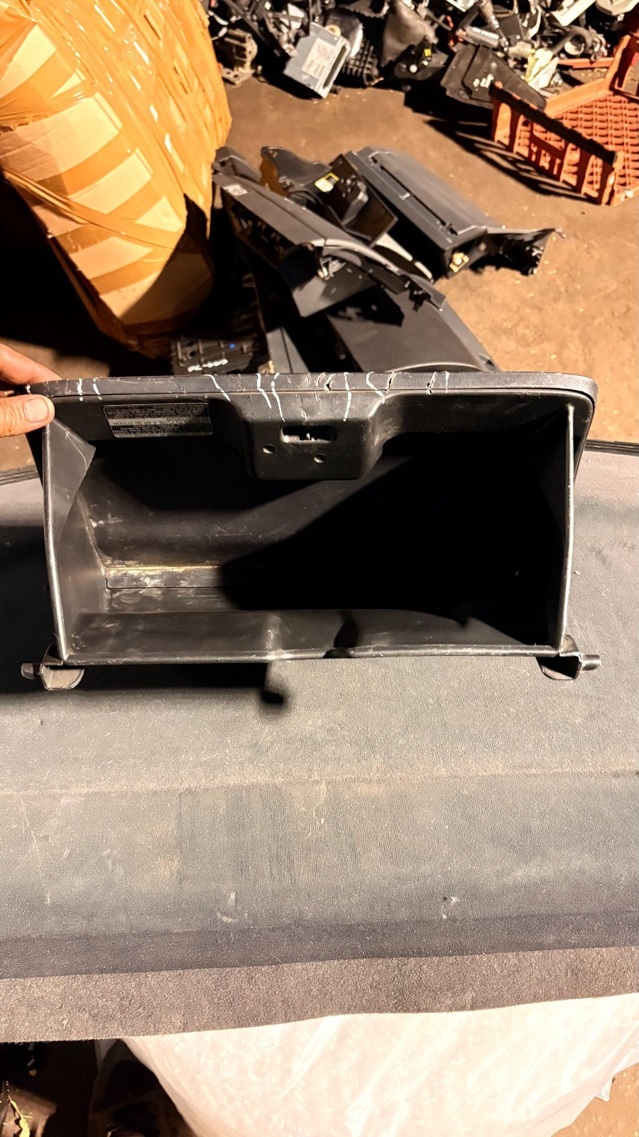 2004 TOYOTA RAV4 GLOVE BOX 55550-42030