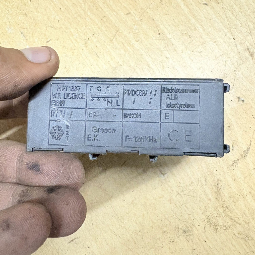 Peugeot 406 95-04 Electric Window Control Unit Module 9624799080 185683