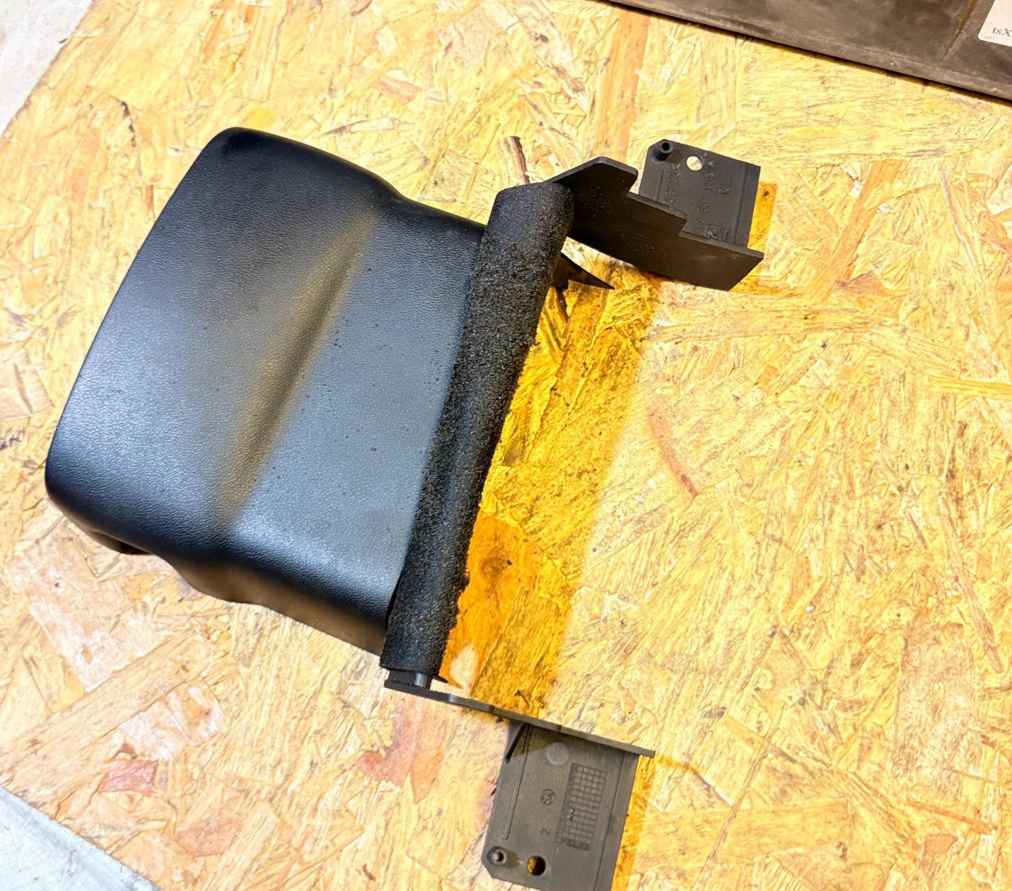 Skoda Fabia 6Y BJ2005 Steering Column Lower Cover 6Y0953515B