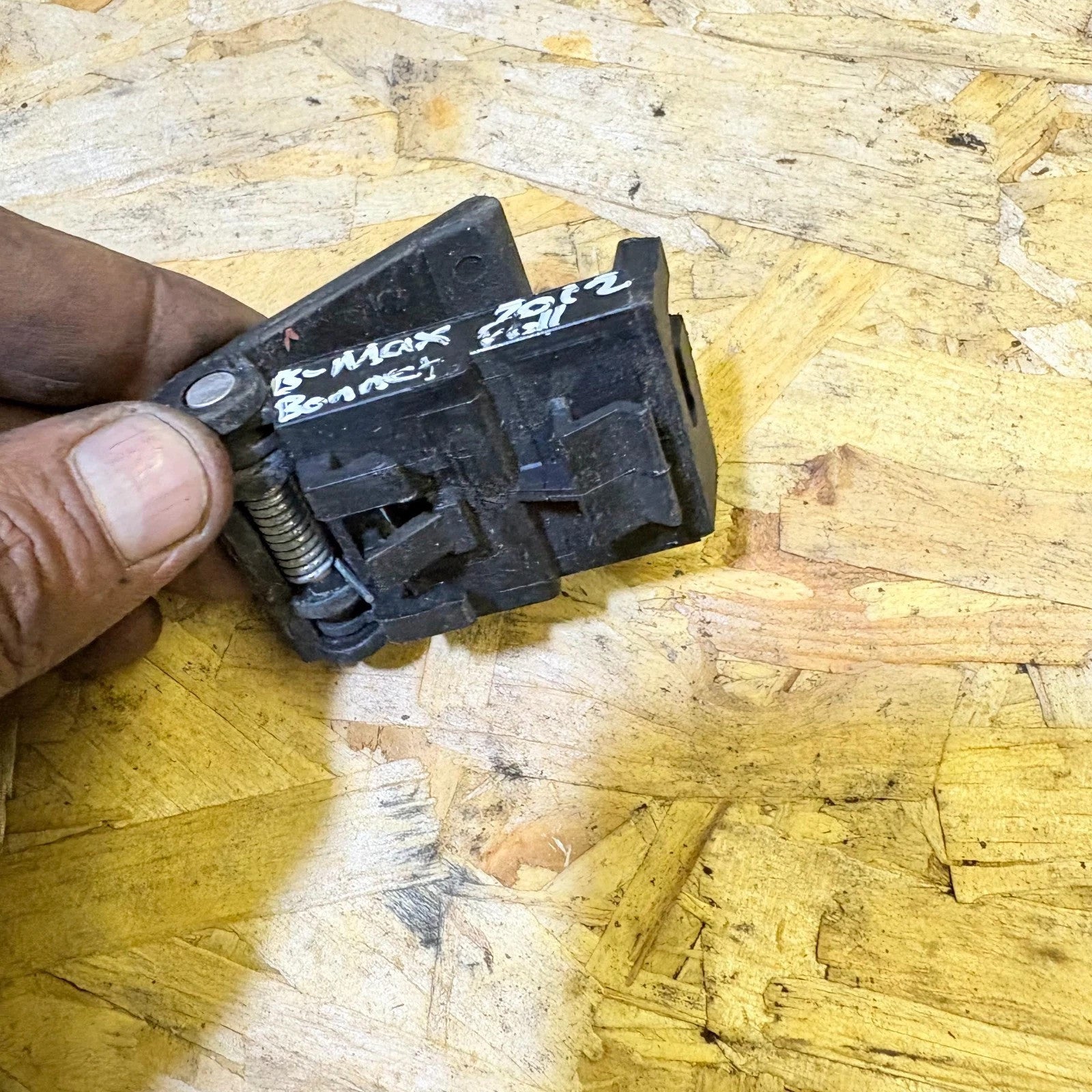 Ford B Max Bonnet Release Handle 2012