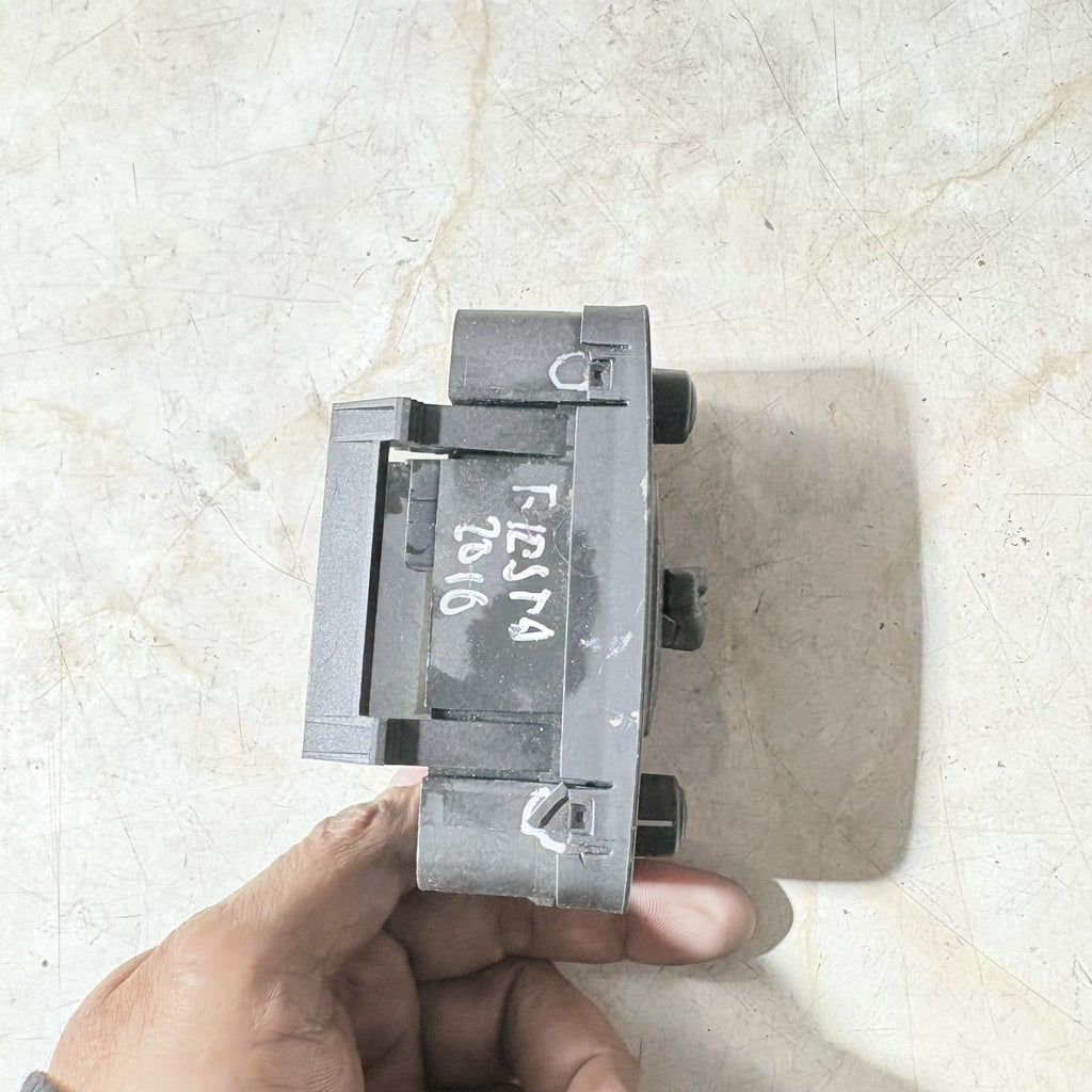 FORD FIESTA 2016 HEADLIGHT CONTROL SWITCH 8A6T13A824BB