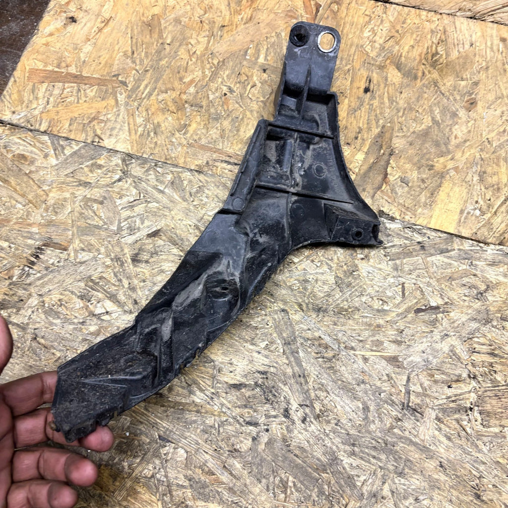 Daihatsu Sirion Mk2 M300 2004-2011 Rear Bumper LH Mount Bracket 52156-B1010