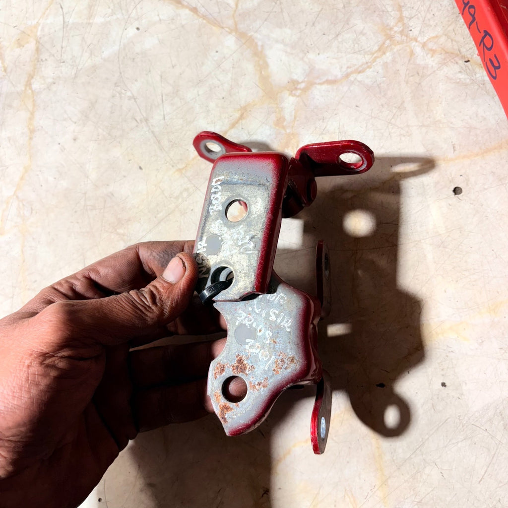 Toyota Prius Mk1 1997-2003 Rear Left Passenger Door Hinges Nearside