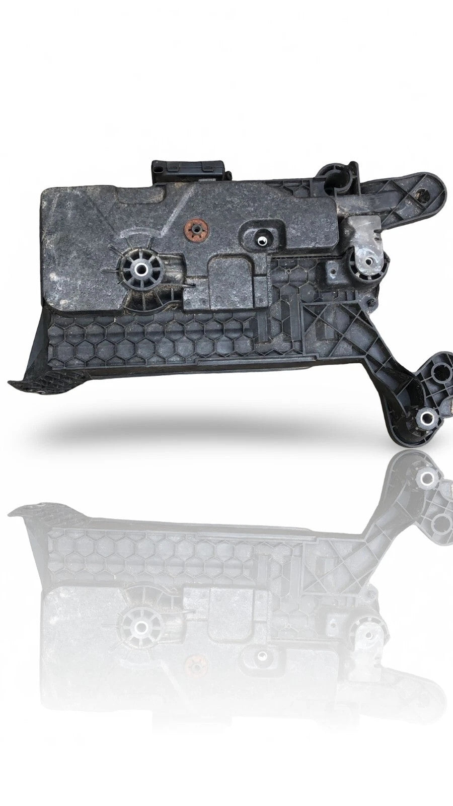 AUDI A3 8V VW GOLF MK7 OCTAVIA MK3 2013-2017 BATTERY TRAY 5Q0915321H