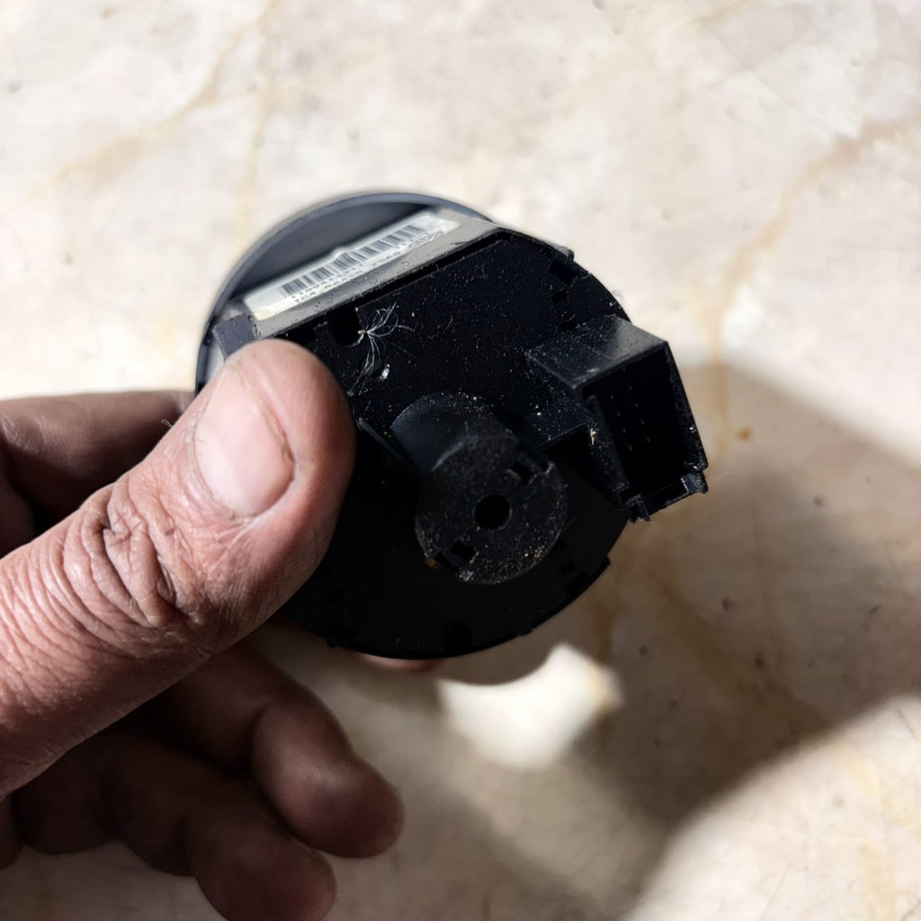 VW TOURAN 2008 MPV 1.9 HEADLIGHT SWITCH 1T0941431T