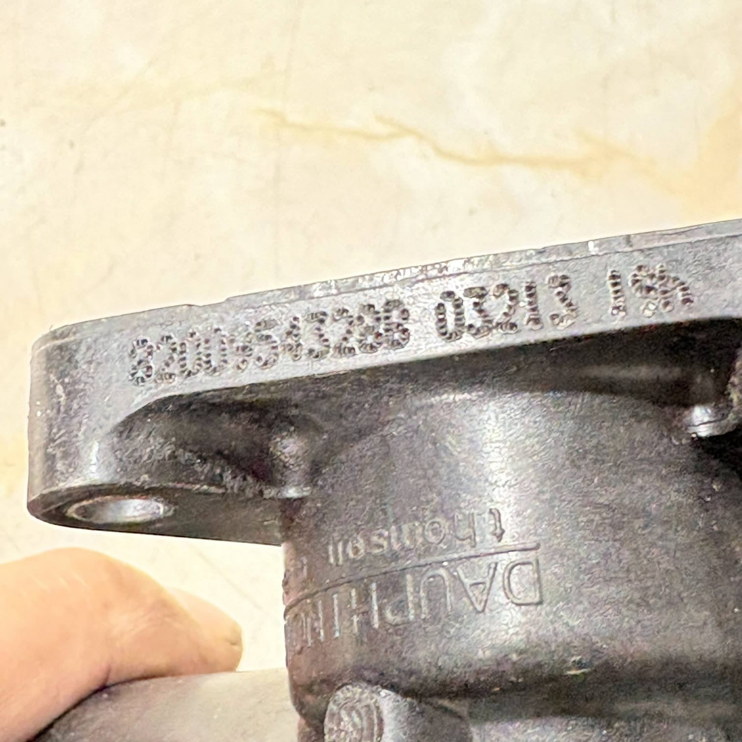 Coolant Thermostat Housing 8200954328B Dacia Sandero II 1.5 dCi 2013-2026