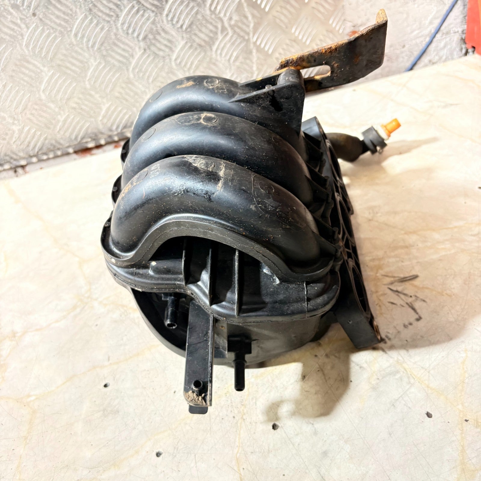 Citroen C1 (2005-2008) 1.0 Petrol 50kW 5-Door Intake Manifold