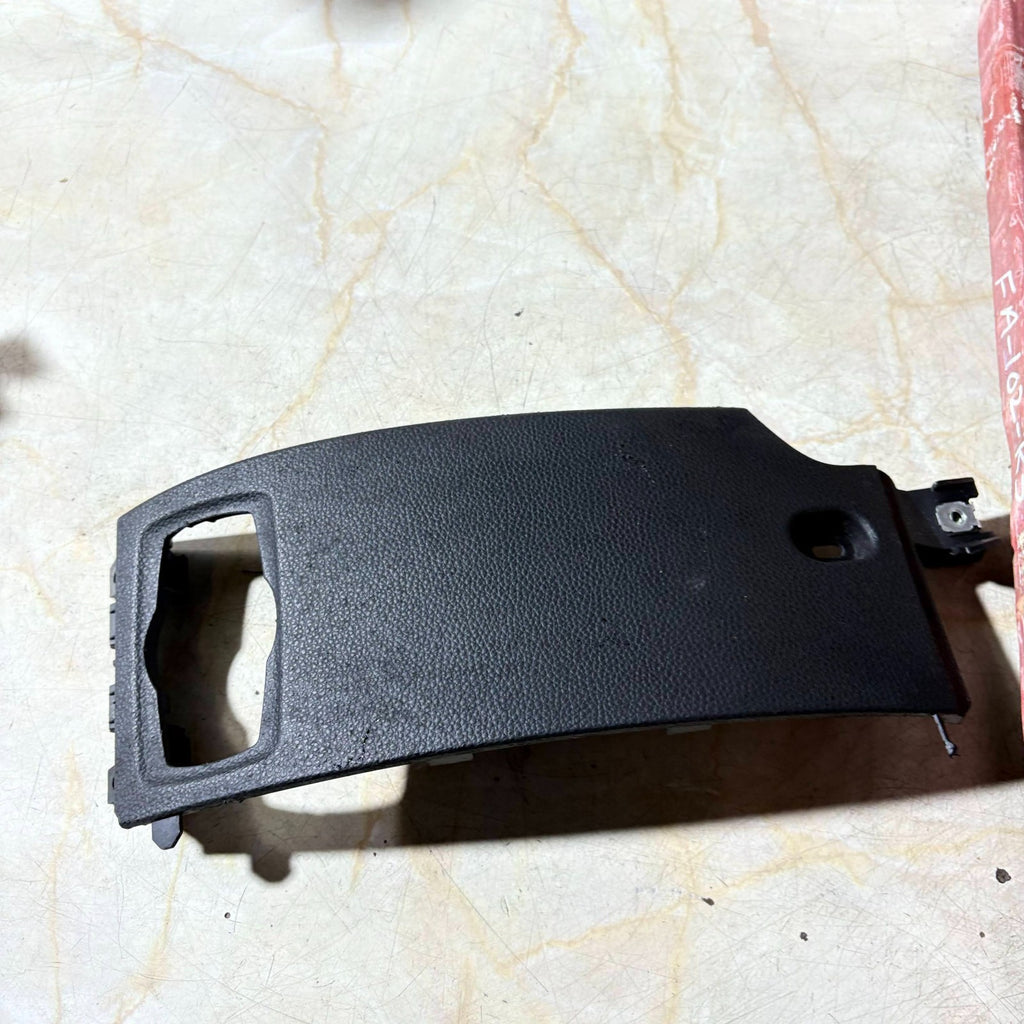 BMW 3 SERIES 316 2007 OSF DRIVER DASHBOARD LOWER TRIM