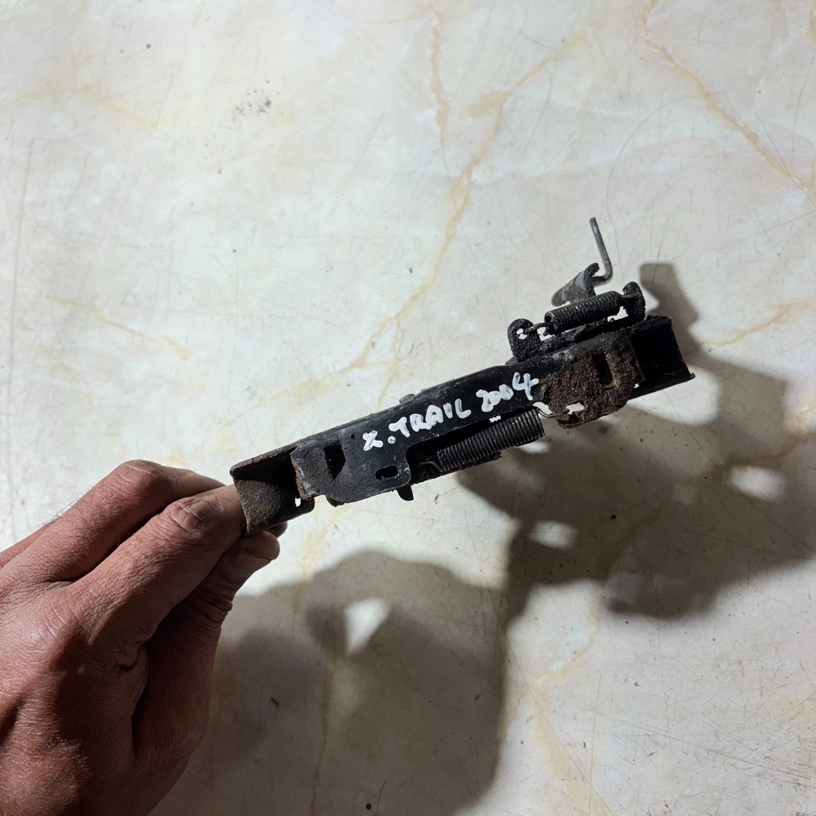 Hood Lock-Hood Latch for Nissan X-Trail 2004