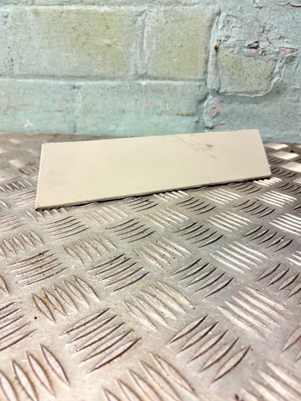 Ford Focus DOOR LID TRIM PASSENGER LEFT SIDE BM51A31113A