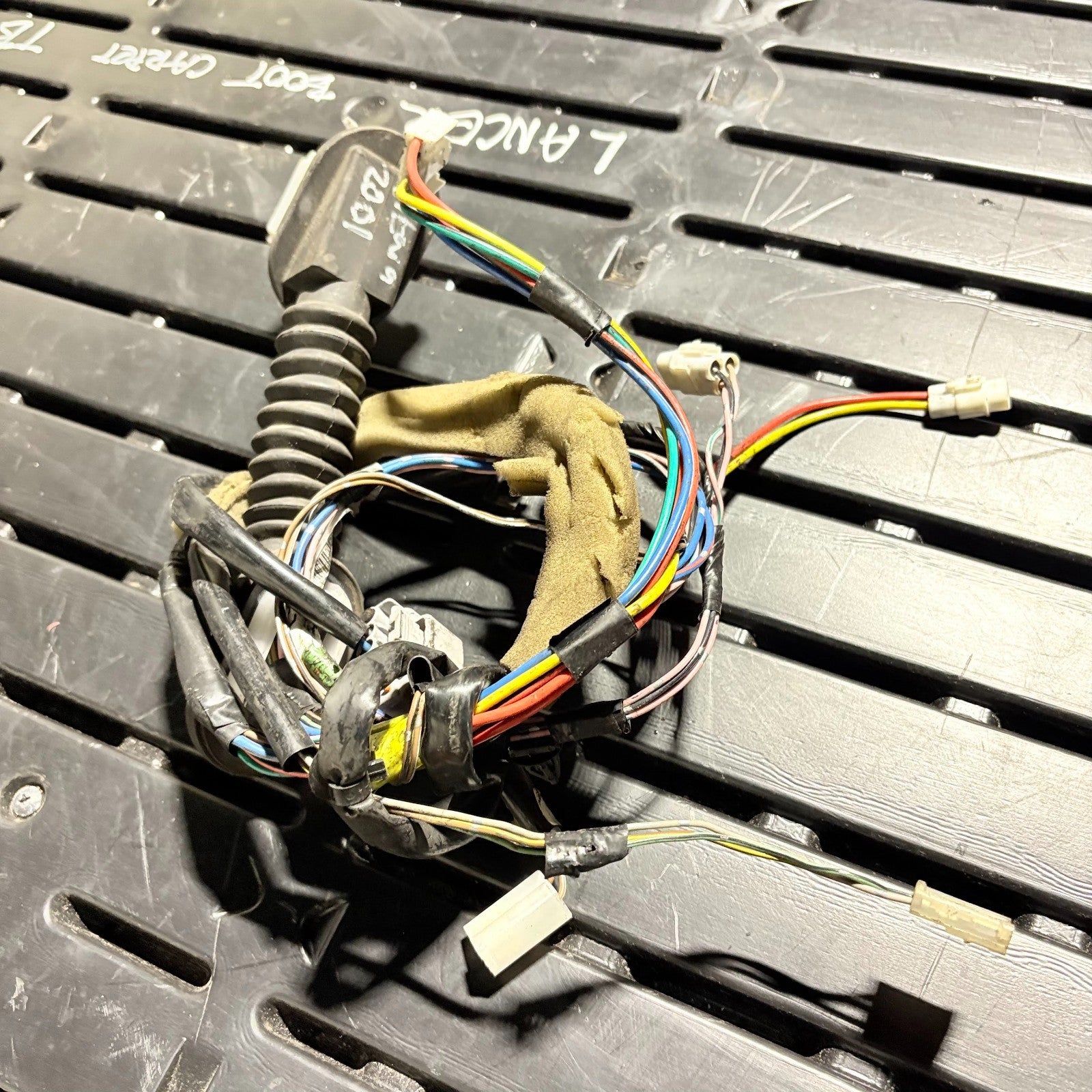 SUZUKI VITARA DOOR WIRING LOOM PASSENGER FRONT LEFT SIDE 1998-2004