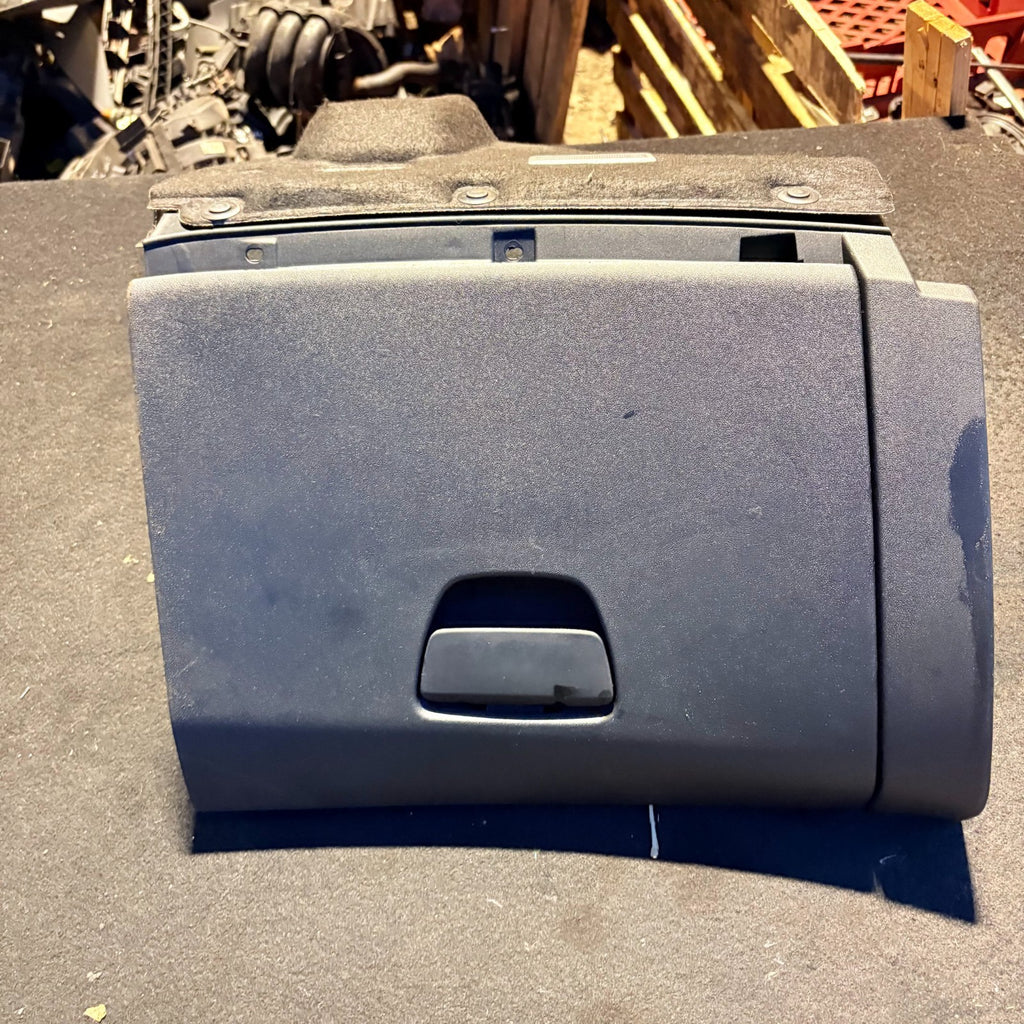Peugeot 2008 GT 2017 RHD 5 Door Glove Box Glovebox Dash Storage Ref C76080L1