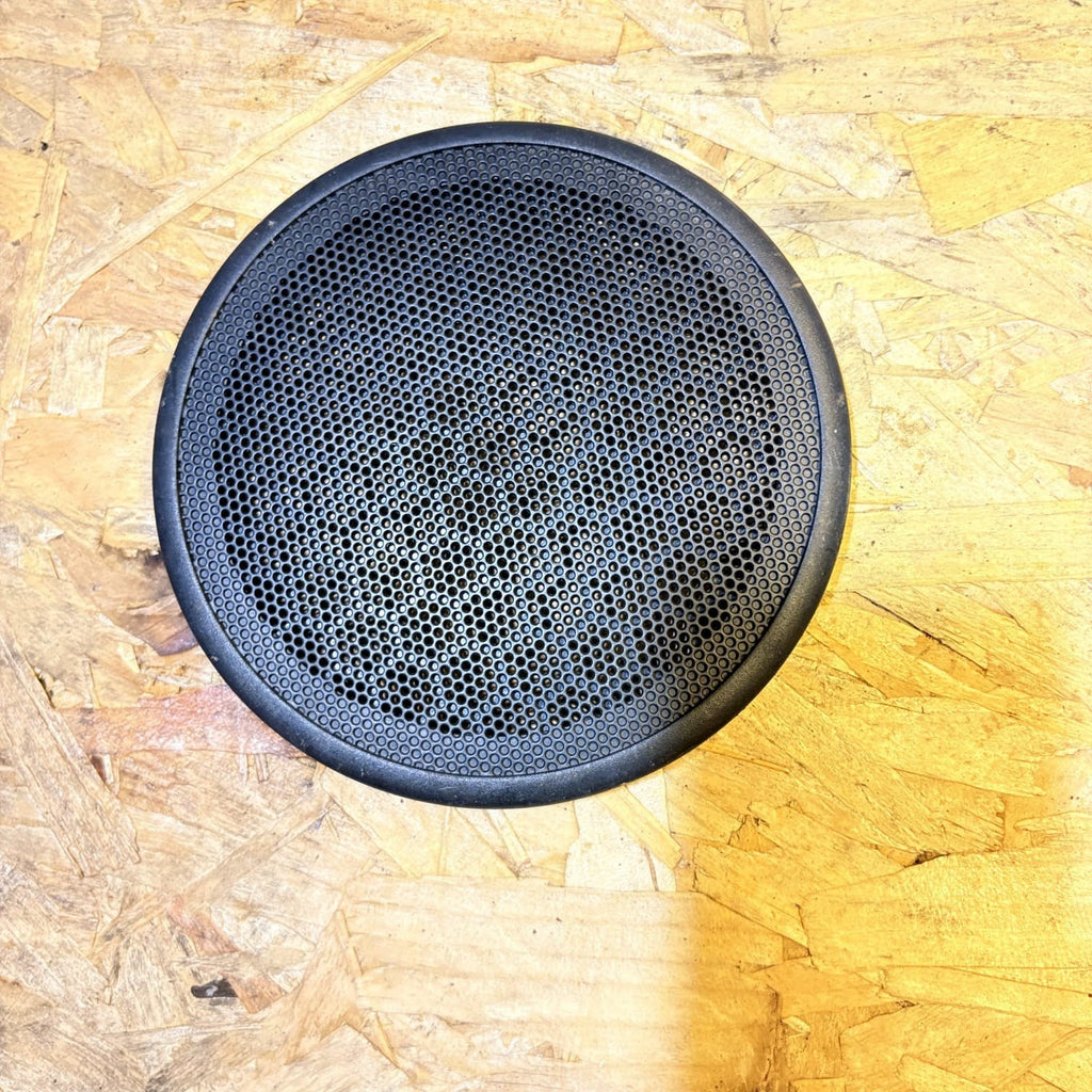Renault Trafic Side speaker trim cover 8200911736