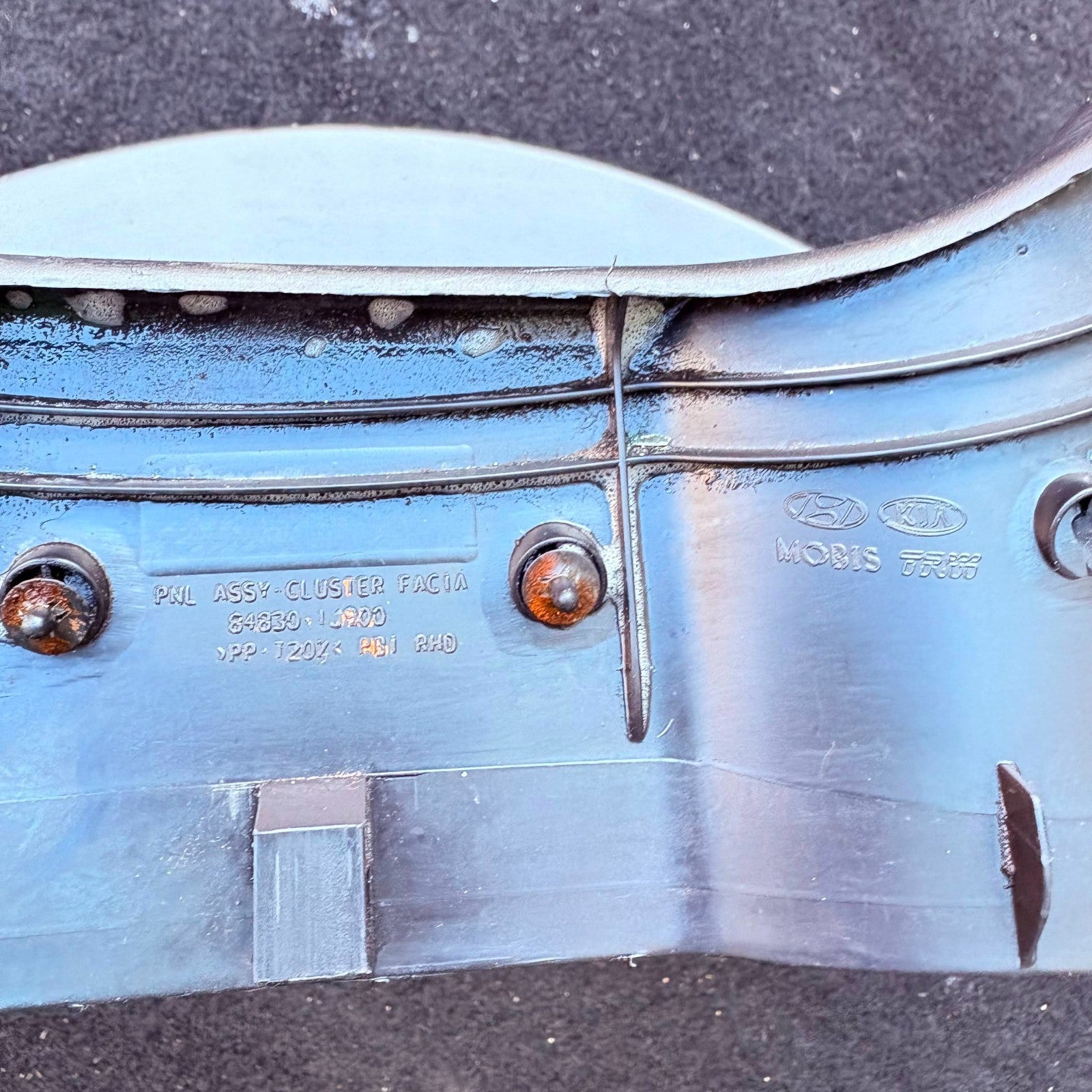 HYUNDAI i20 MK1 2008-2014 Speedometer Instrument Cluster Surround Trim 848301J90