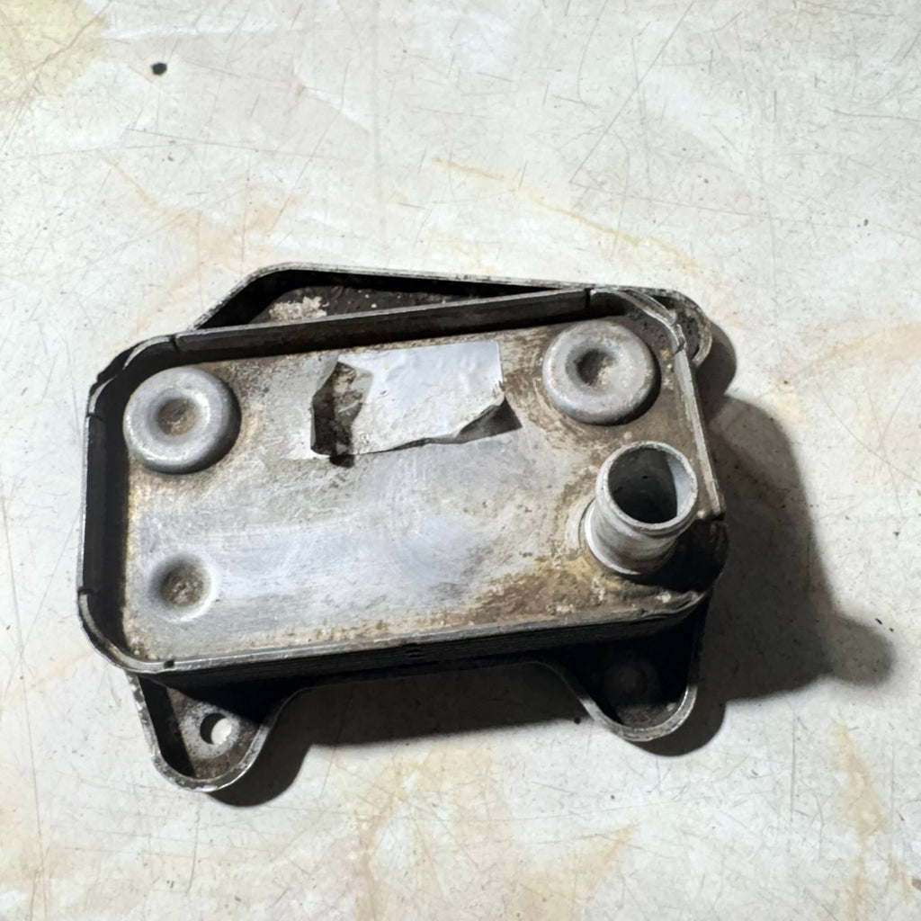 MERCEDES SPRINTER 1997-2005 2.2 CDI OIL COOLER A6111880301