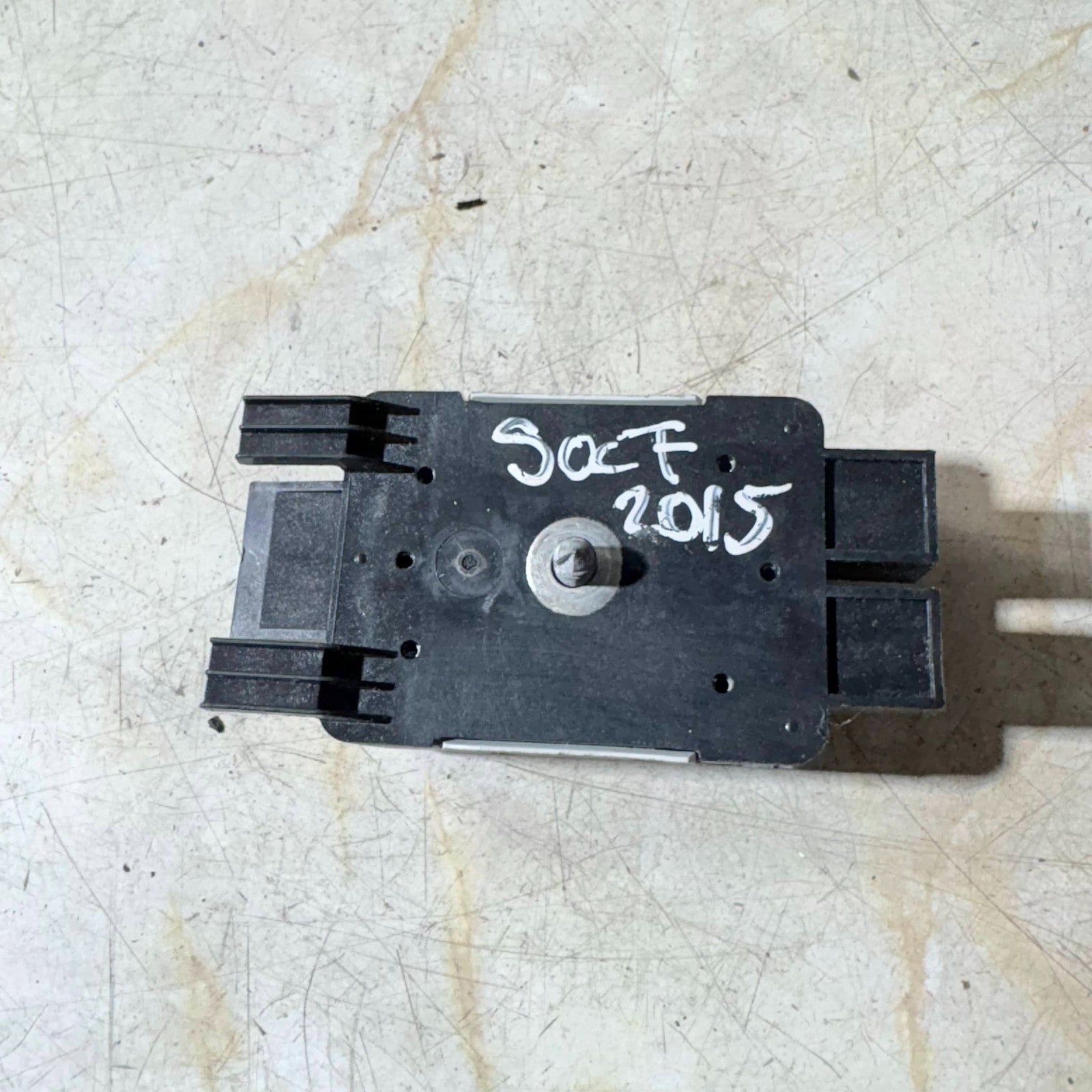 SEAT Leon 5F 2017-2020 AM Aerial Frequency Filter Radio Capacitor 5Q0035570