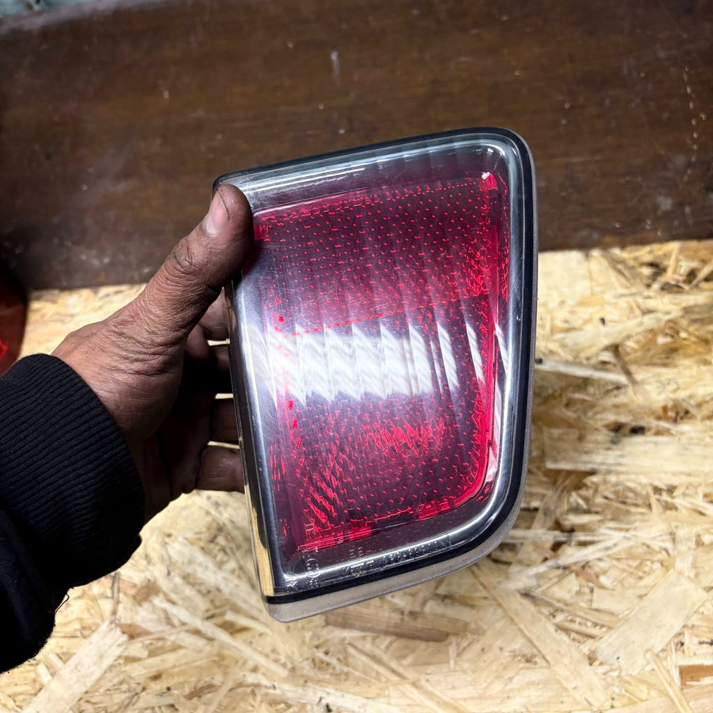 NISSAN MURANO MK1 TAIL LIGHT REAR RIGHT DRIVER SIDE 2002-2007 236-63800