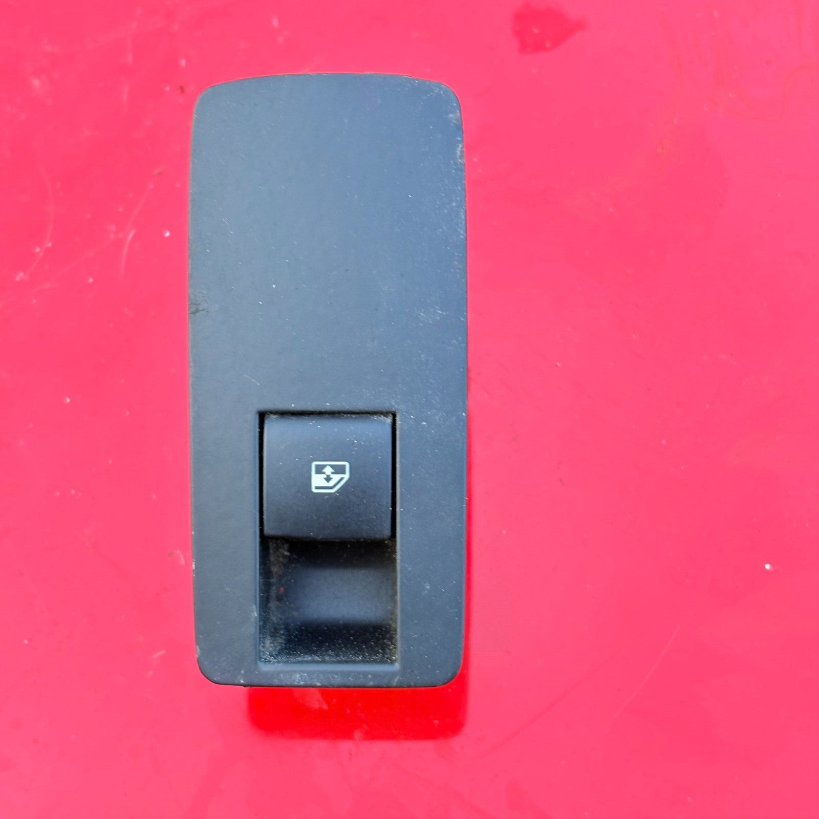 Vauxhall Insignia Mk1 2008-2017 Rear Left Electric Window Switch 13301888 N/S/R