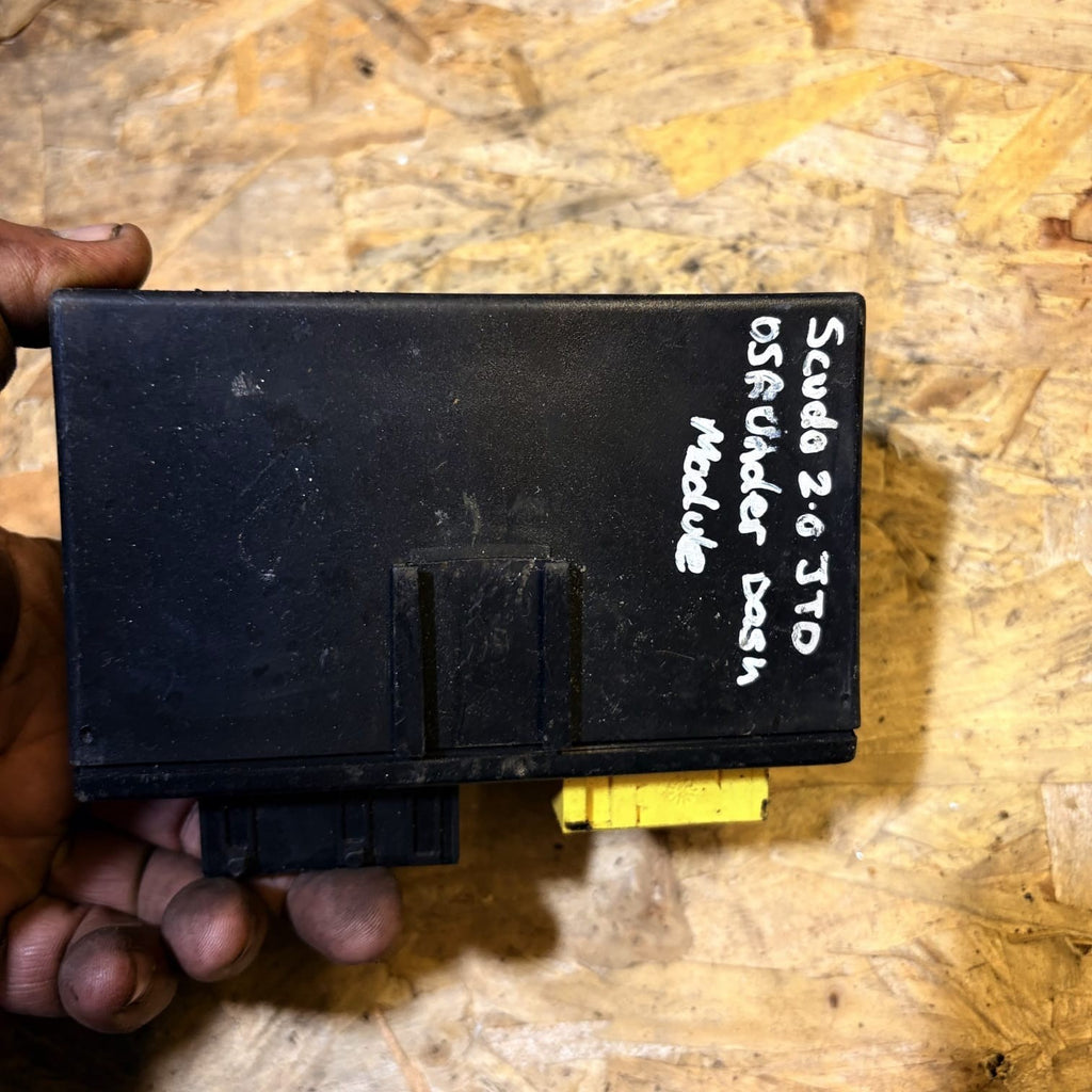 PEUGEOT CITROEN FIAT SCUDO DISPATCH COMFORT CONVENIENCE MODULE 96398196.80 OSF