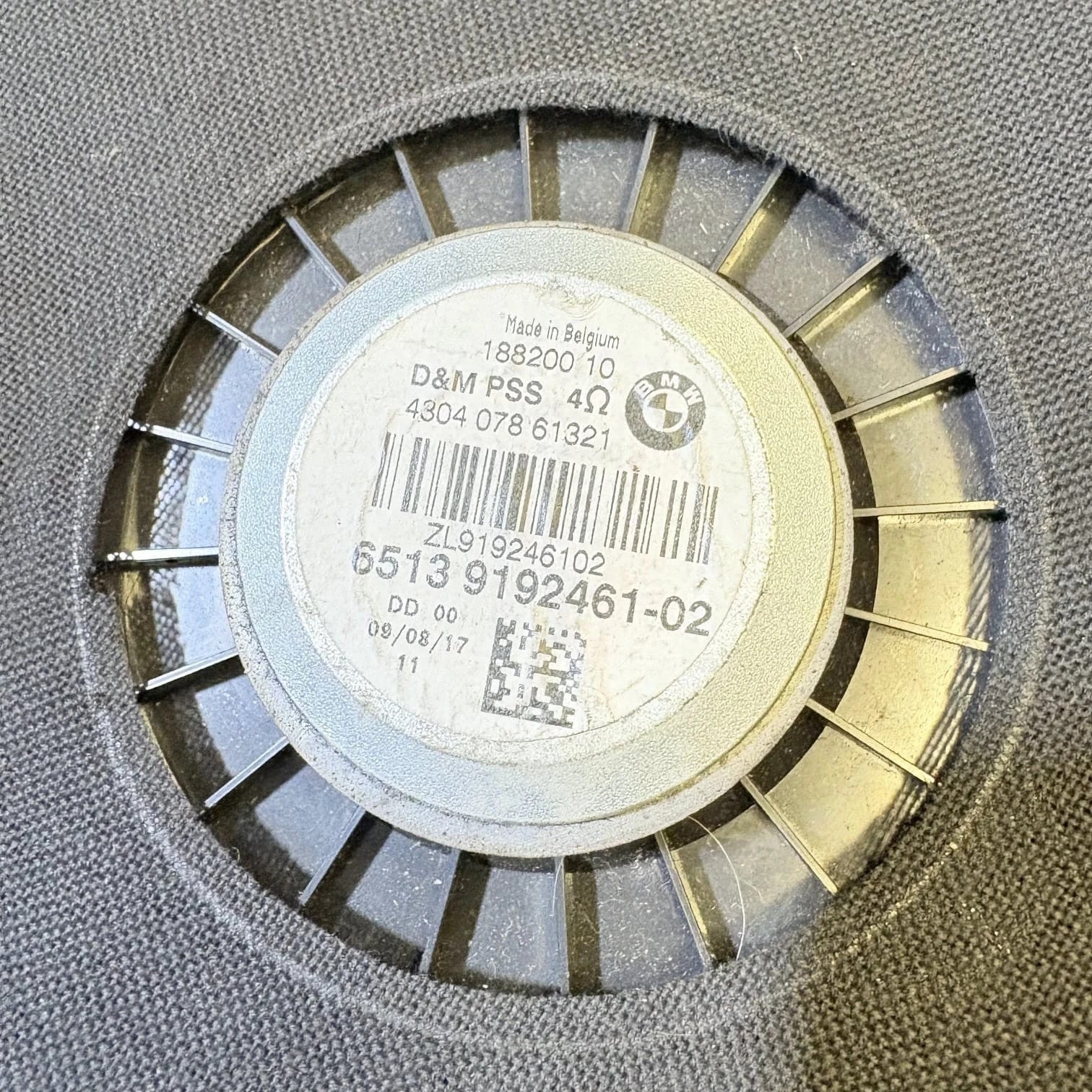 BMW 1 SERIES SPEAKER SUBWOOFER BOSS 43040741975