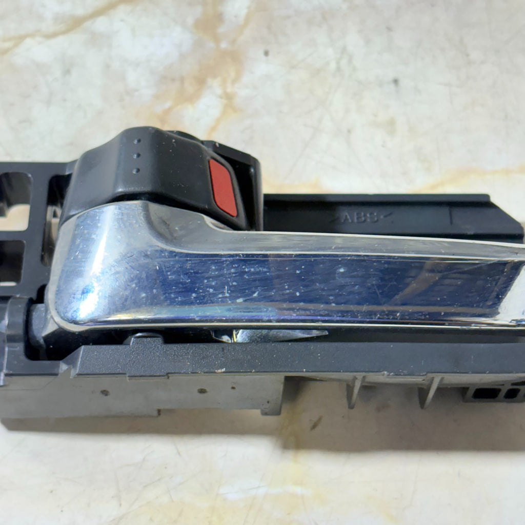 Suzuki Sx4 Left Passenger Nearside Rear Inner Door Handle Mk1 2010