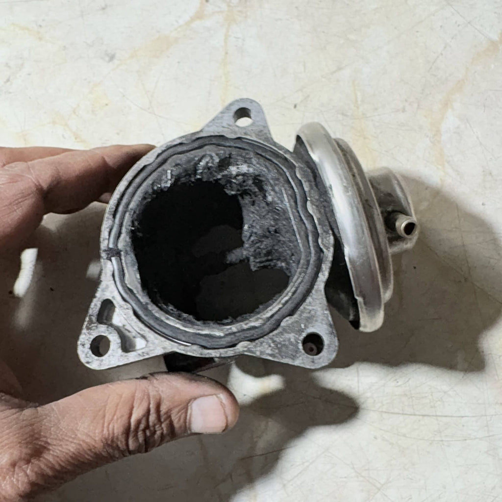 VOLKSWAGEN TOURAN MK1 EGR Valve Exhaust Gas Recirculation Valve 749603D