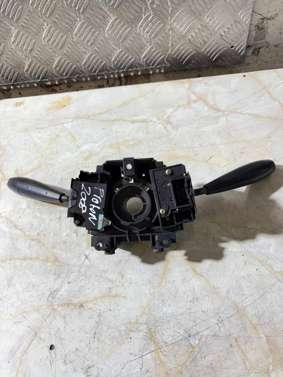 PROTON SAVY 2008 INCDICATOR AND WIPER HANDLE PW 852577