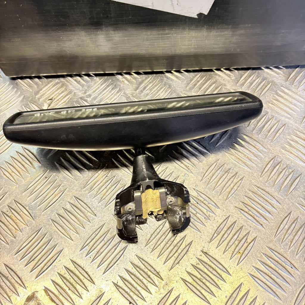 Volkswagen Golf GTi 2006 REAR VIEW MIRROR E11015625