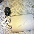 Mitsubishi Shogun 2004 Fuel door Gas cover Tank cap (FUEL FILLER FLAP)