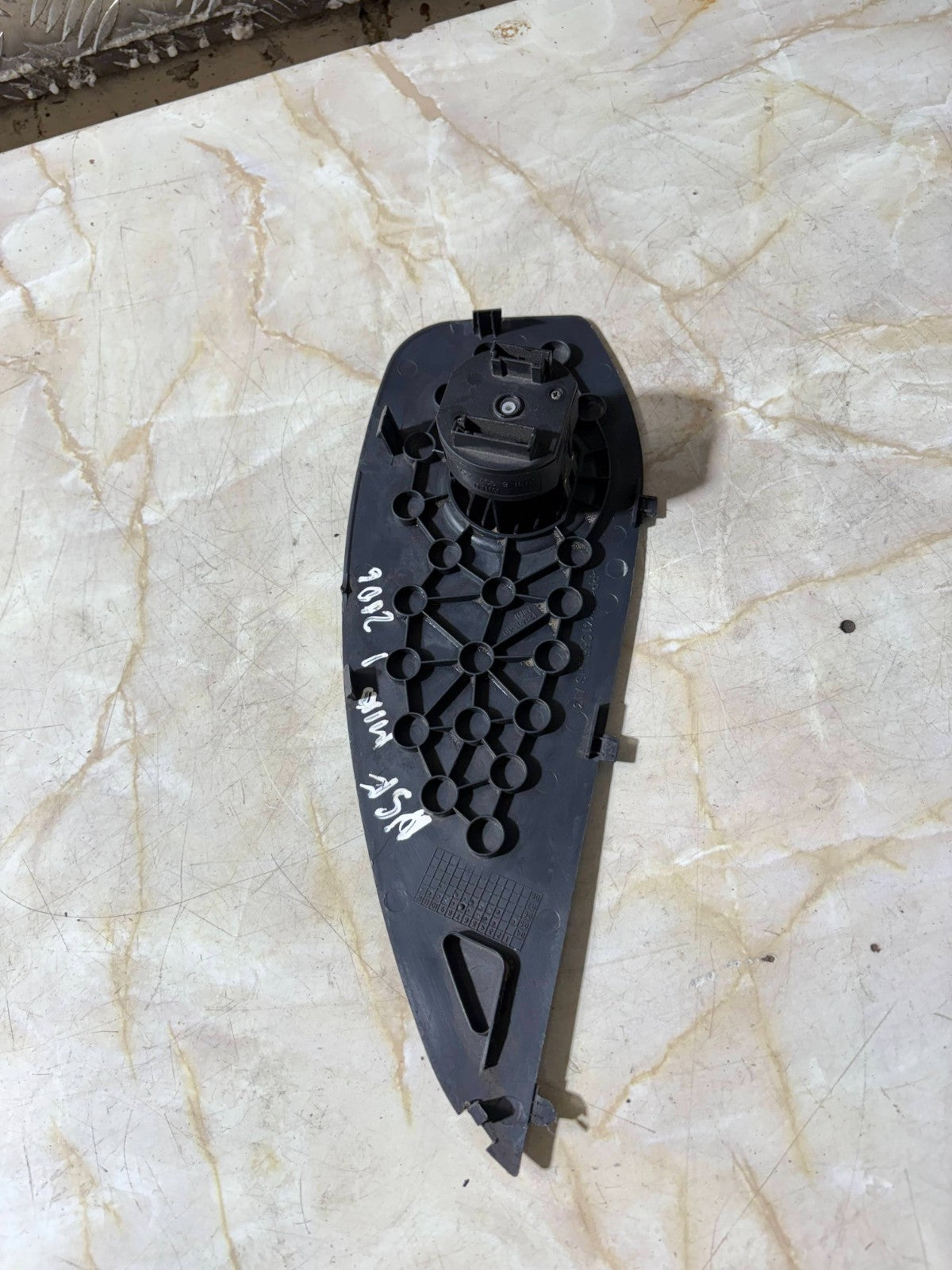 7141065 Left Side Cover of Dashboard Mini Cooper 2006 R50/R53 Gen 1