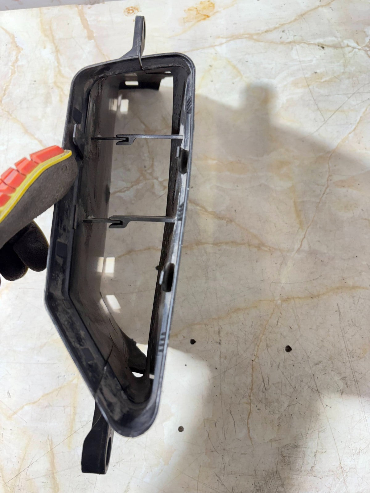 2008-2016 AUDI A5 AIR INTAKE CLEANER DUCT ASSEMBLY 8K0 129 618 D-E
