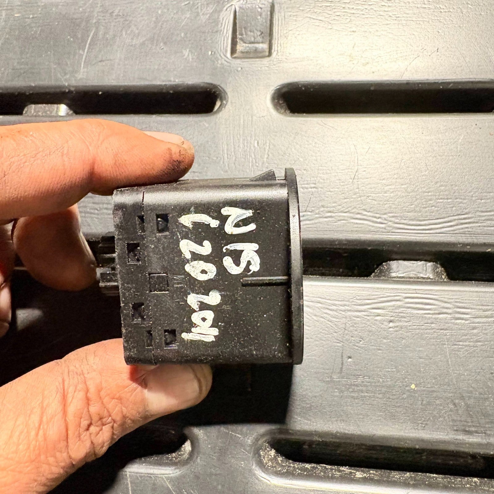 HYUNDAI I20 2008-2014 Mk1 DASHBOARD PASSENGER AIRBAG ON OFF SWITCH BUTTON