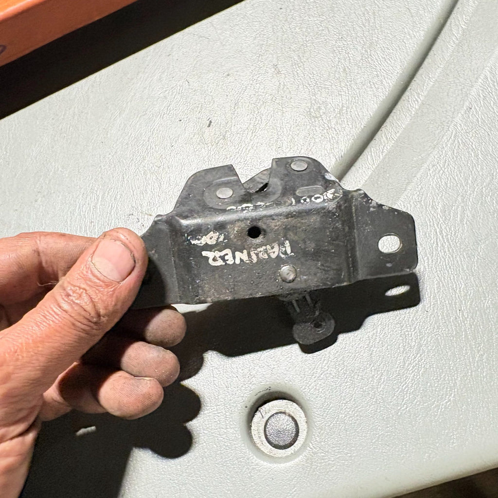 PEUGEOT PARTNER Tailgate Boot Lock 2007
