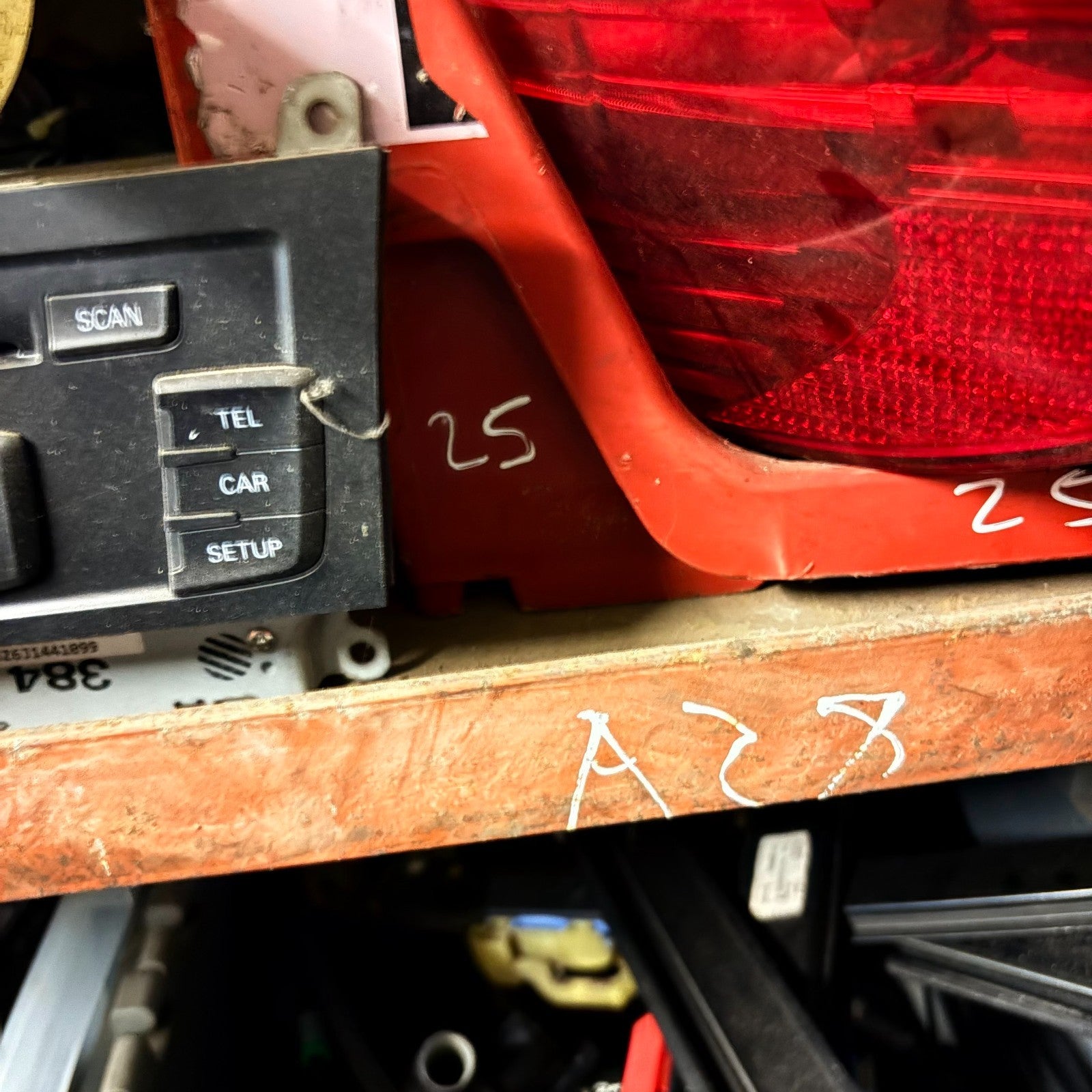 Kia Carens UN 2006-2013 Engine Bay Fuse Box Relay
