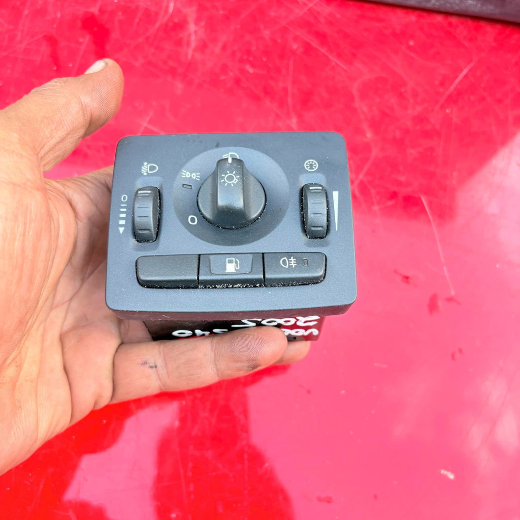 VOLVO S40 HEADLIGHT SWITCH/FOG LIGHT SWITCH 30669734 2005