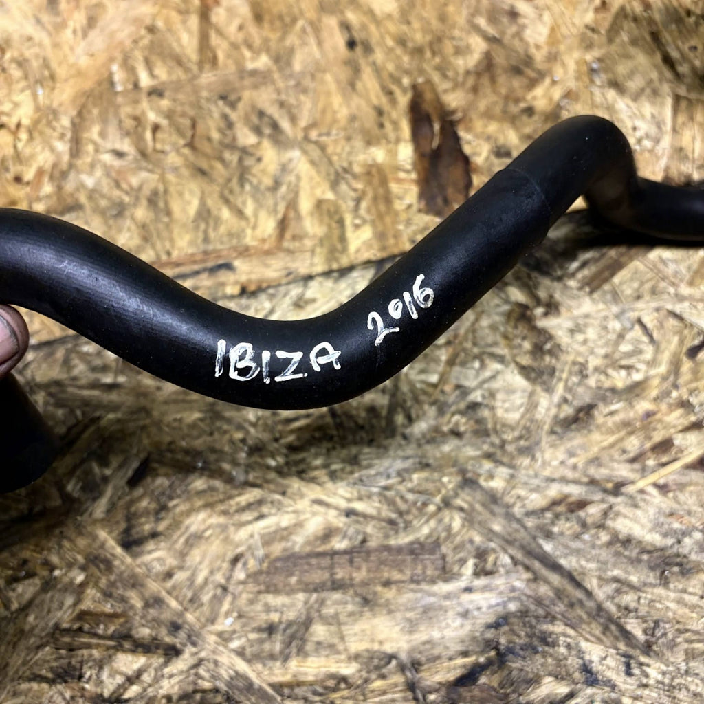 Land Rover Discovery 5 L462 3.0 TD6 Coolant Hose Pipe LR062097 FPLA-8K576