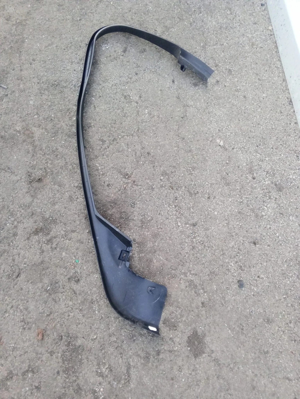Jaguar Xe X760 2015-2023 Front Passenger Left Window Frame Molding Trim