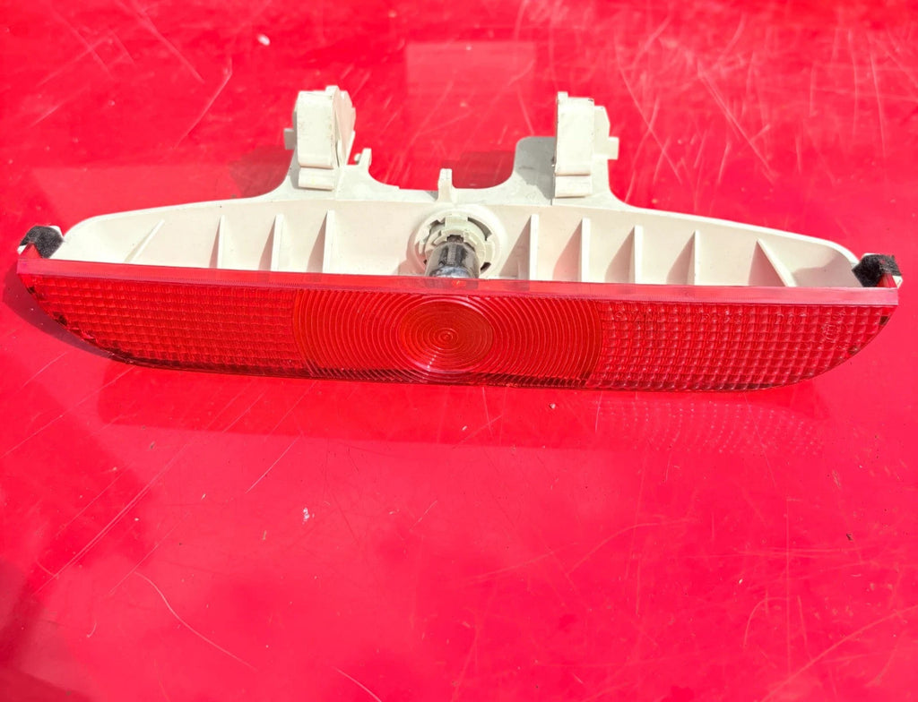 MAZDA 3 2003-2009 REAR CENTRE HIGH MOUNT THIRD BRAKE LIGHT LAMP ASSEMBLY P3591