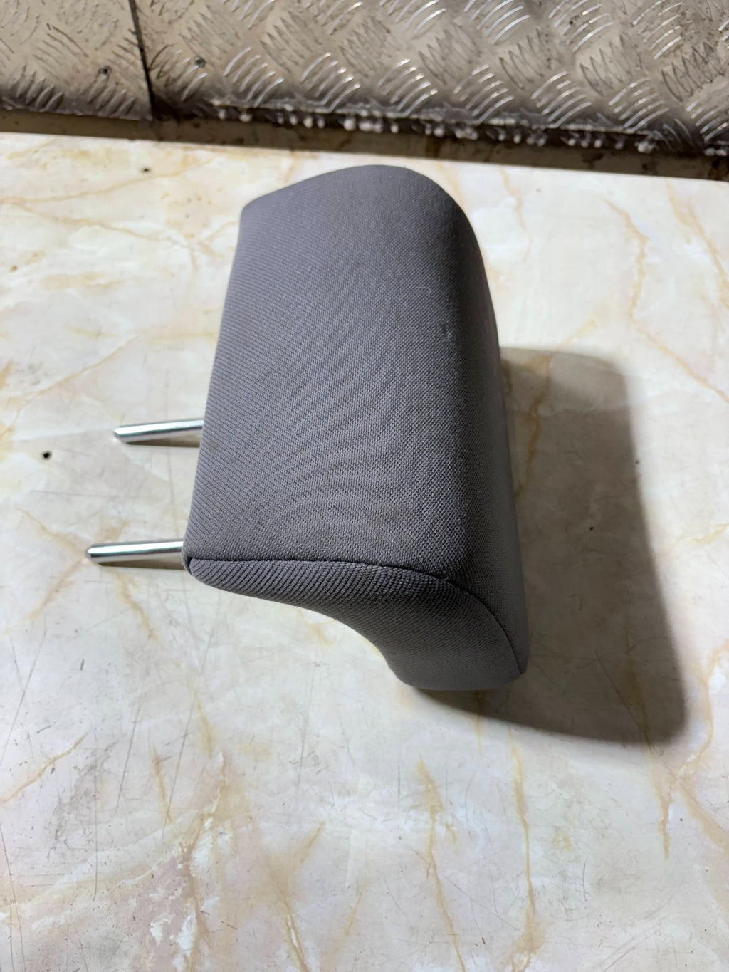HYUNDAI GETZ REAR CLOTH HEAD REST MIDDLE