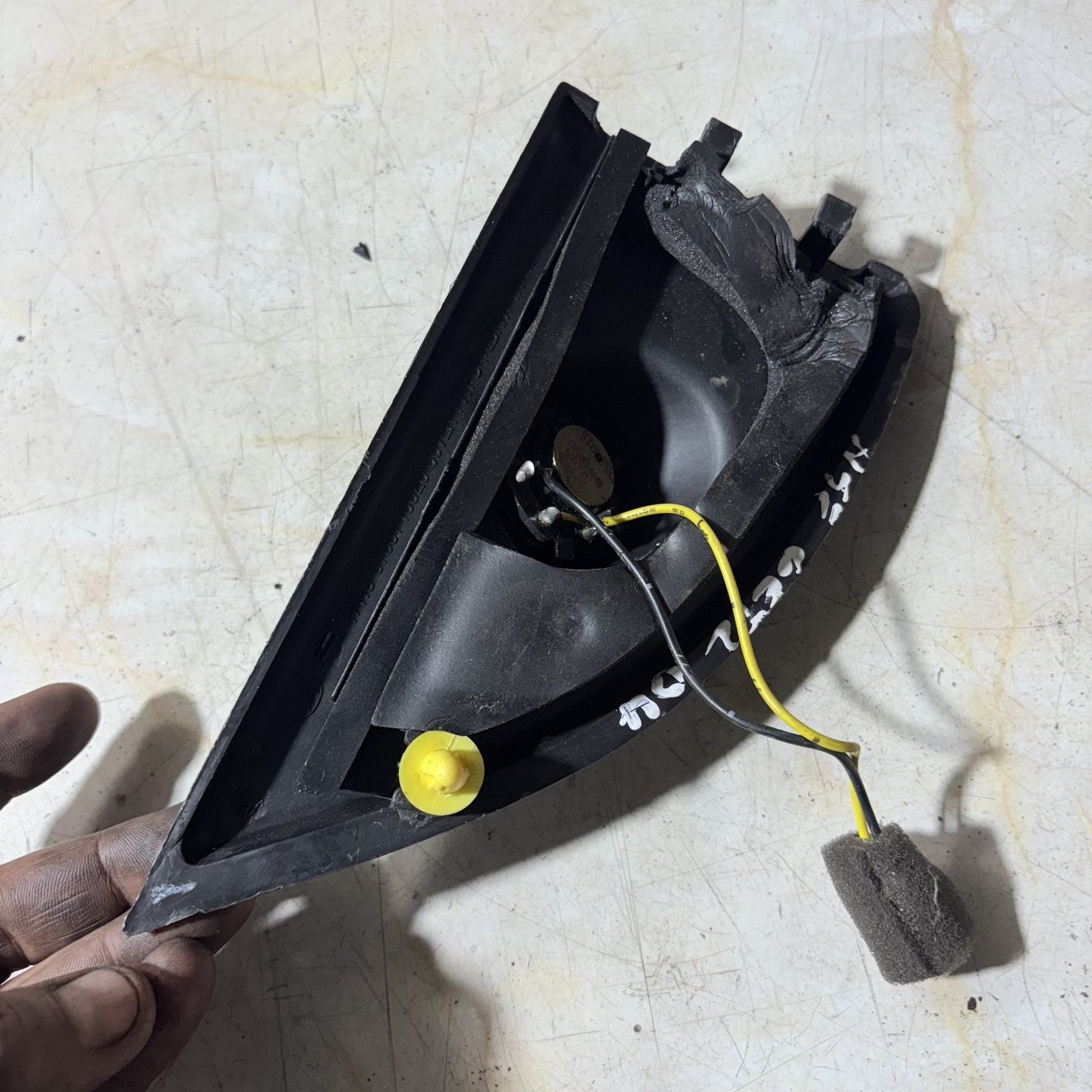 Hyundai Getz TB Front Left Mirror Triangle Tweeter Speaker Cover Trim 2002-2011