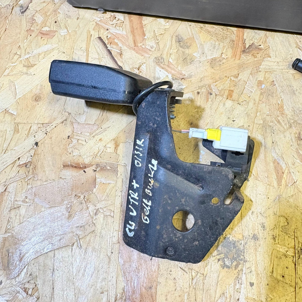 CITROEN C4 VTR PLUS 04-11 SEAT BELT STALK REAR DRIVER RIGHT SIDE CC 627-AA